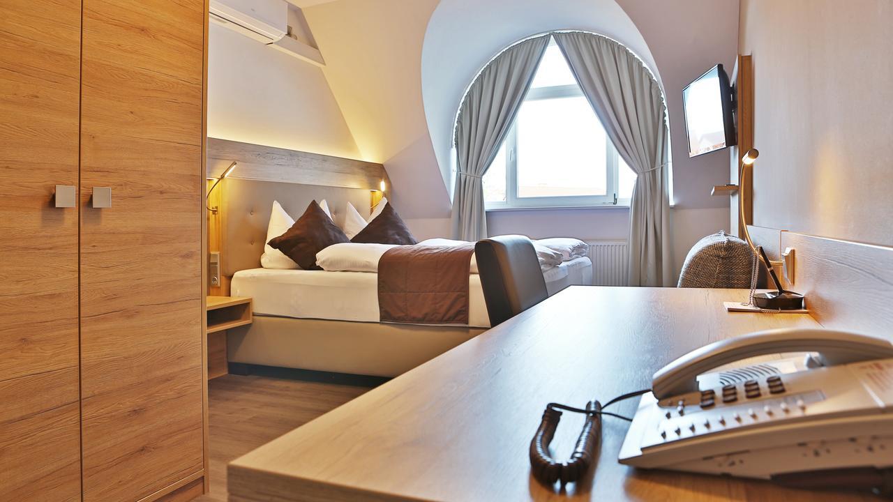 Hotel Bauschheimer Hof Rüsselsheim Eksteriør bilde