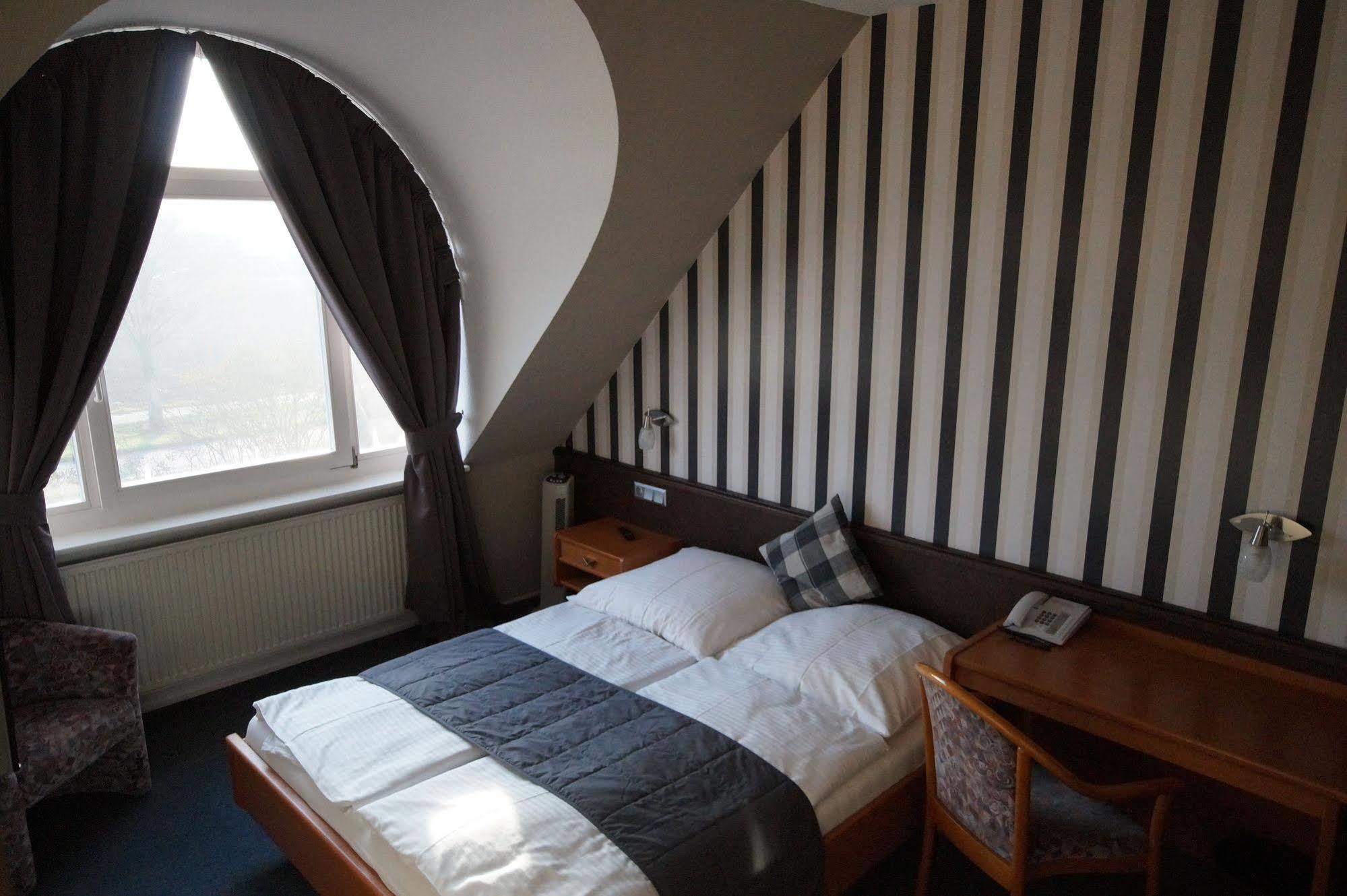 Hotel Bauschheimer Hof Rüsselsheim Eksteriør bilde